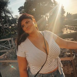 Meet the Posher, Maysa